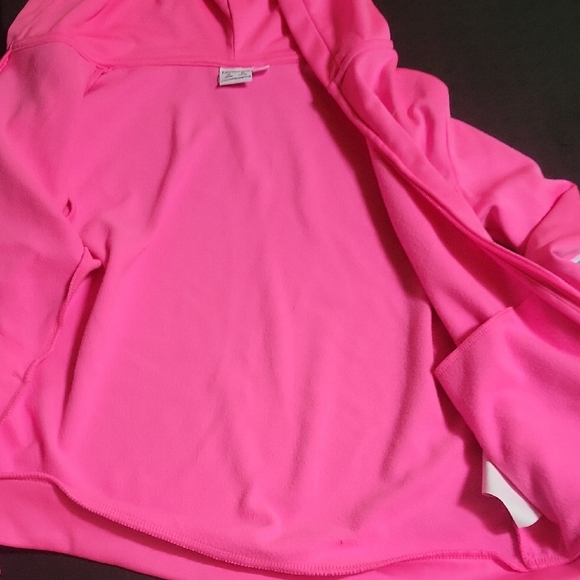 Puma Vibrant Pink Jacket and Black Tracksuit Pants Set S 7-8 - Picture 6 of 9